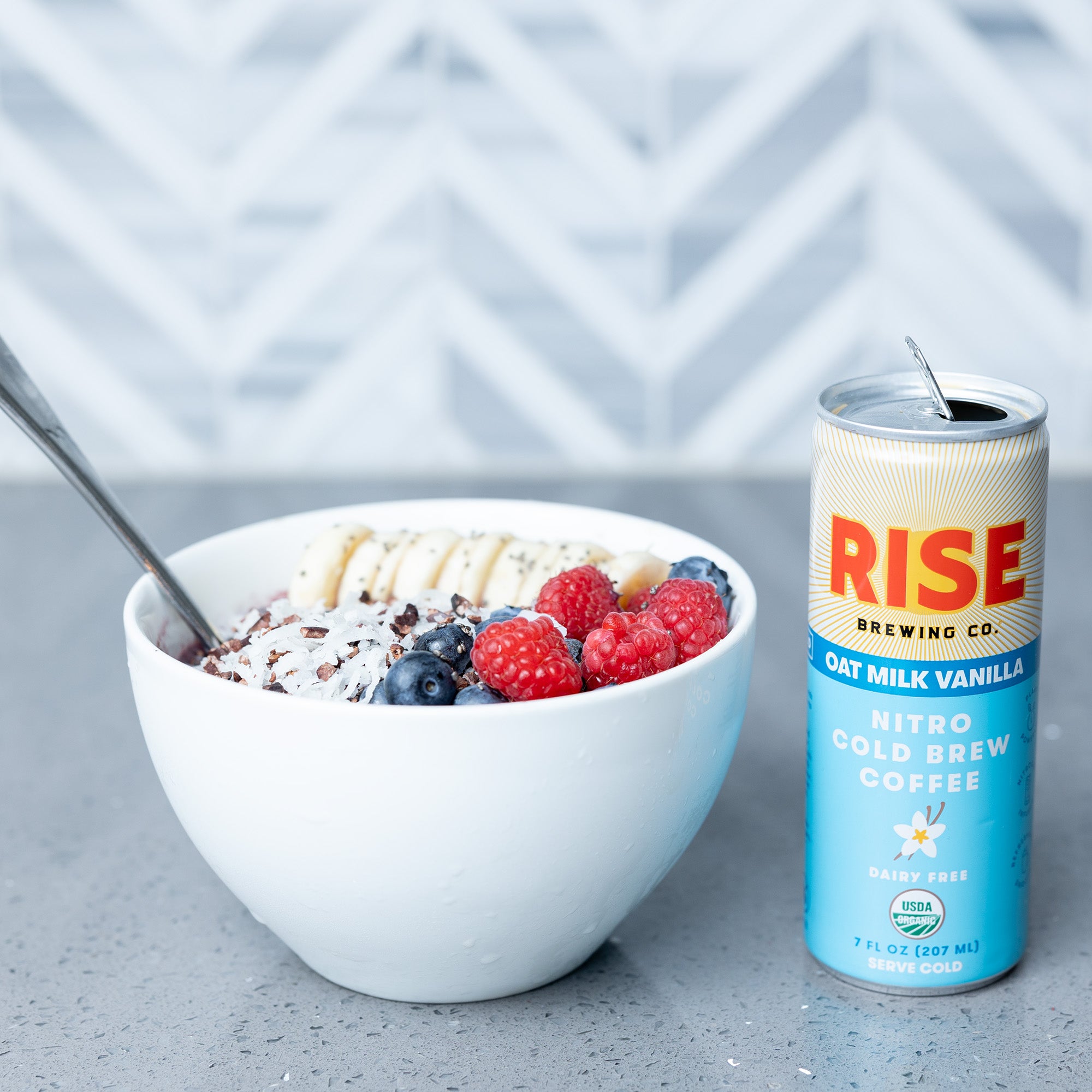 RISE Berry Smoothie Bowl