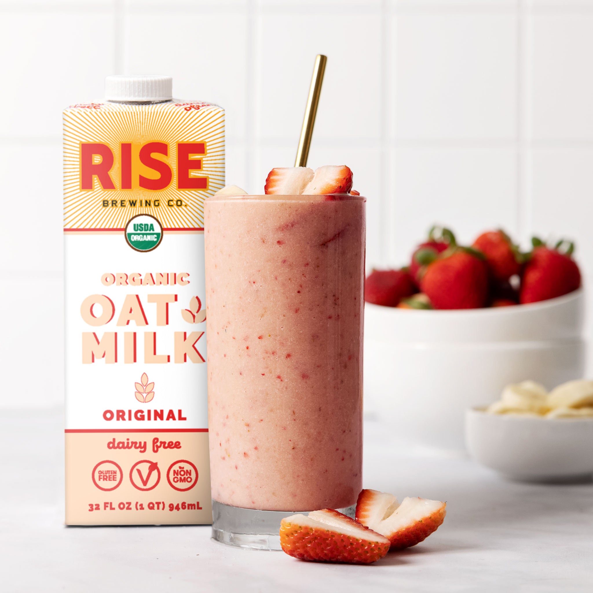 RISE Brewing Co. Strawberry Banana Oat Milk Smoothie 