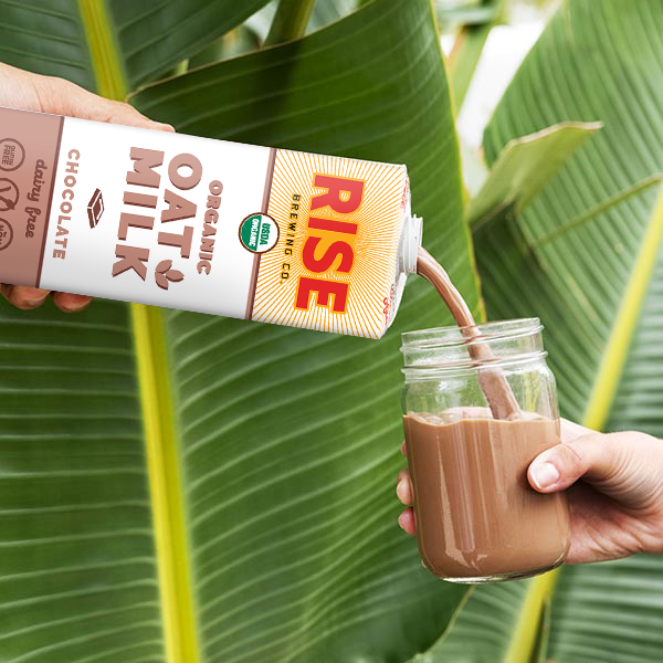 RISE Brewing co. Chocolate Oat Milk pour nature